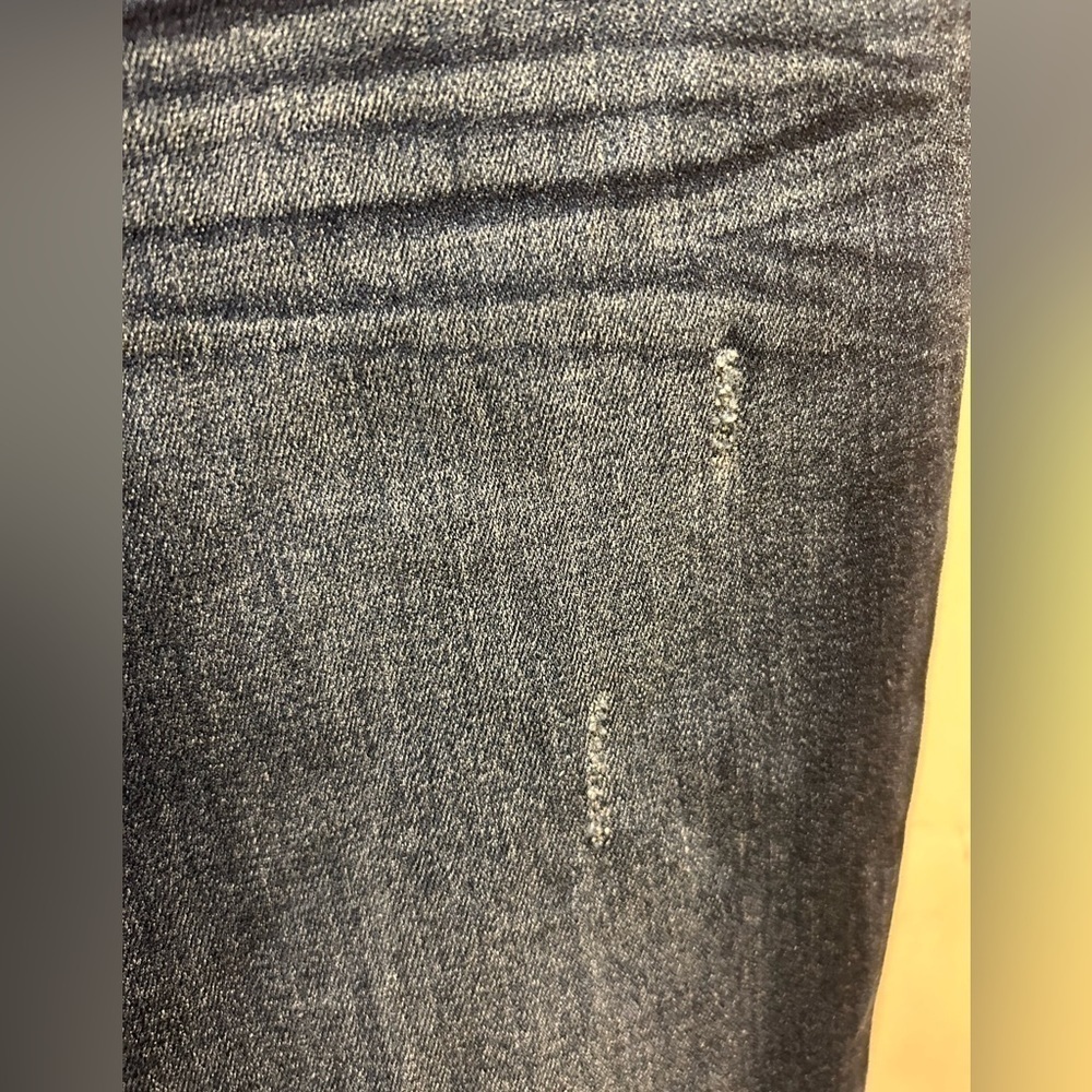Express Mia Mid-Rise Boot Cut Jeans with frayed hem. Size 6R‎ - Picture 6 of 11